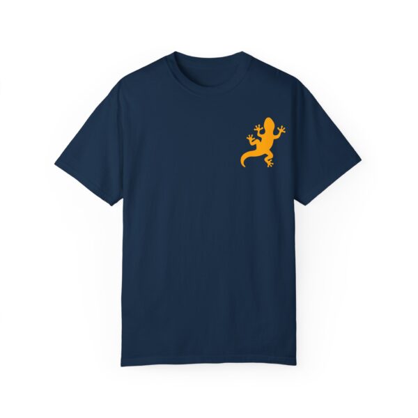 Lizard Graphic Unisex Garment-Dyed T-Shirt - Casual Eco-Friendly Tee for Nature Lovers